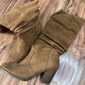 Women's Brown Suede Boots